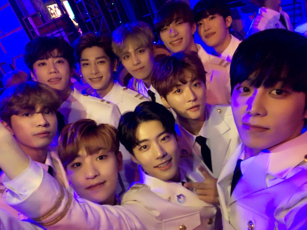 《The Unit》為韓國KBS斥資70億韓圓製作的選秀節目,節目邀請現役或曾活動的偶像,重新挖掘其價值與潛力,並推出限定團體。節目於今年2月11日結束,選出最終成員,UNI+B由Jun、宜縝、高鎬廷、Feel Dog、Marco、池韓率、大元、基重、Chan勝出,以UNB出道,UNI+G由宜珍、豫彬、NC.A、胤祖、李玹珠、楊知元、優熙、ZN、李繡至勝出,以UNI.T出道