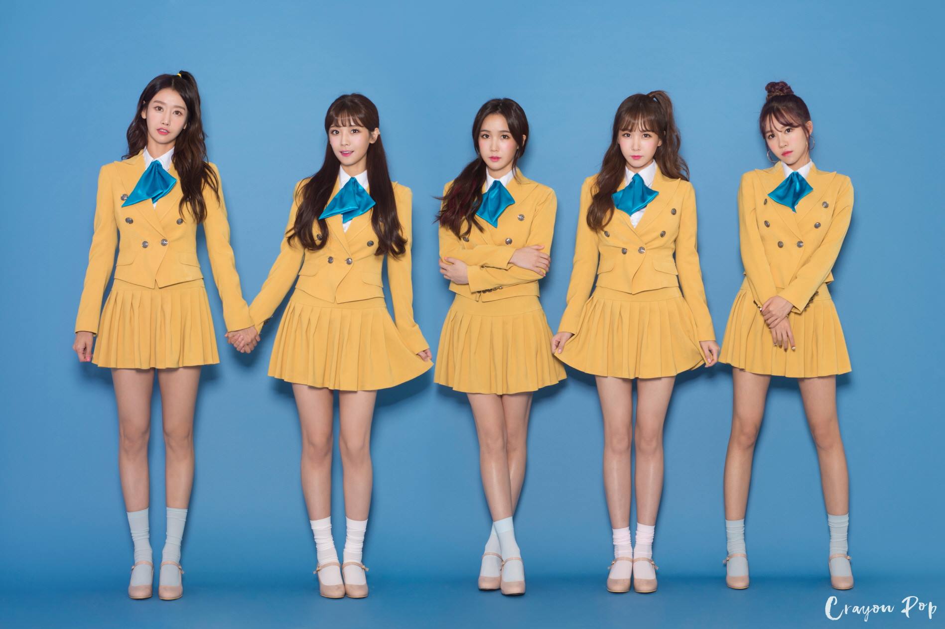 雖然Crayon Pop並未正式公告解散,但其實成員們都已經各自簽往不同的經紀公司,朝演員或是音樂劇演員的方向前進...
但只有Ellin卻沒有各種活動的消息...