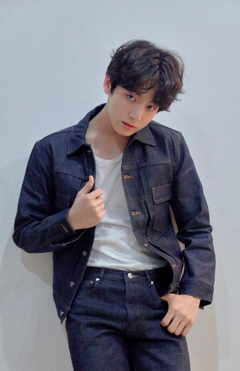 除了發行第三張正規專輯《LOVE YOURSELF 轉 'Tear'》之外,BTS接下來也將展開世界巡迴演唱會《LOVE YOURSELF》,滿滿的行程也讓粉絲忍不住擔心成員的身體會撐不住(哭)