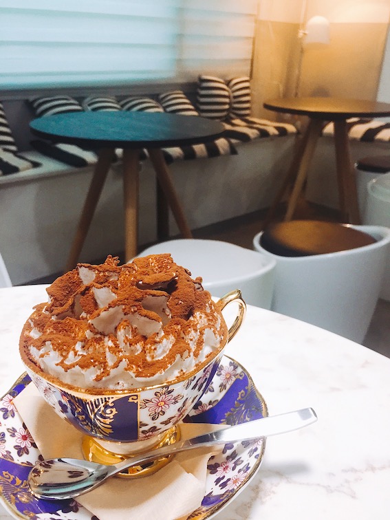 3.제이피커피로스터스(JP COFFEE ROASTER)
제이피커피로스터스(JP COFFEE ROASTER)的飲料都超美超有特色~看到這杯咖啡是不是已經覺得美翻天了呢!