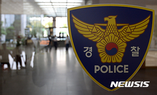 另一方面,楊藝媛事件正在調查當中,5月20日麻浦警察署押收了攝影室負責人A和攝影募集人B的住所和車輛進行搜索。兩名被告人禁止出國,A表示「在同意下拍攝,沒有強迫或威脅」,而今天將會召喚A和B調查關於更多性騷擾和照片流出的詳情。