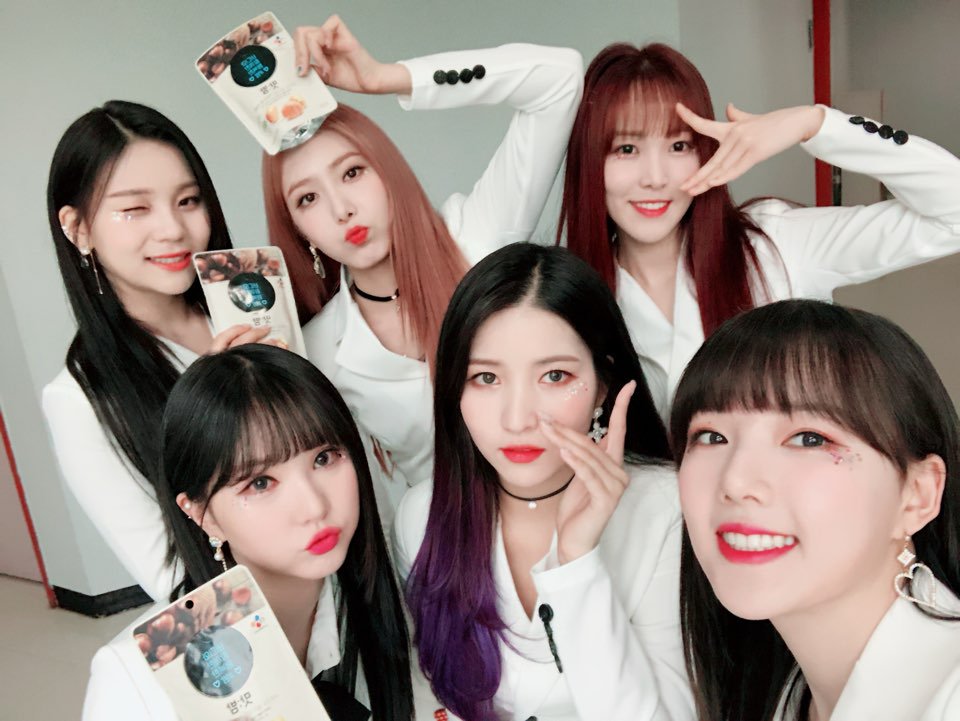 GFRIEND憑藉著獨特的魅力在演藝圈闖出一片天,成員們也靠著自身的努力獲得大眾的認可,更讓人見識到即使沒有大公司撐腰也能獲得廣大粉絲的喜愛!