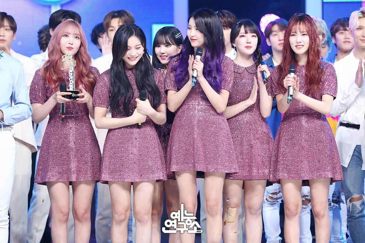 GFRIEND也帶著六張迷你專輯《Time For The Moon Night》回歸樂壇,這次回歸的主打歌「Time for the moon night」也讓粉絲們看見GFRIEND不同以往的另一面~