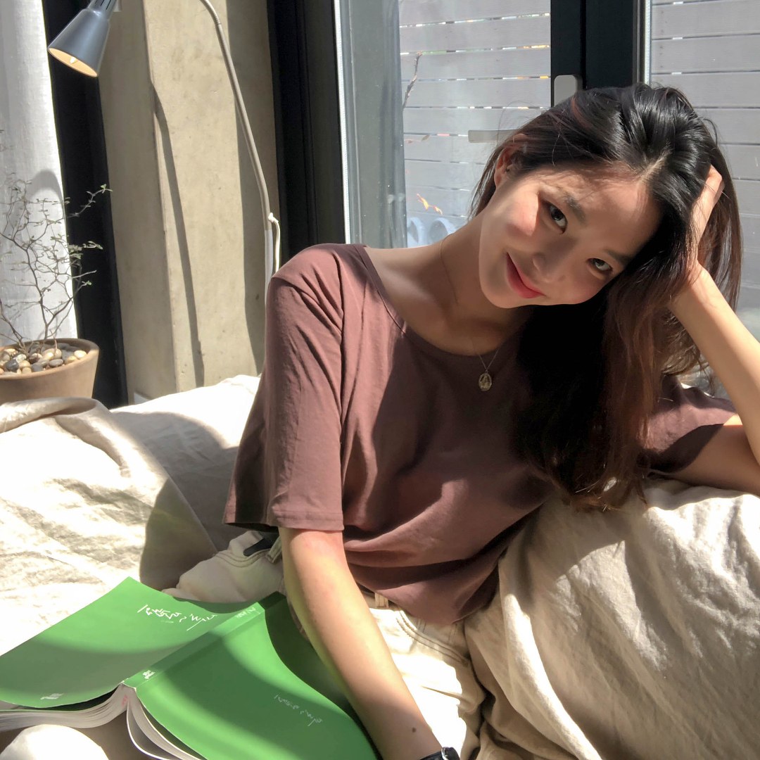 雖然有些事情的確讓人會有過多的負擔,但像是重品質不重價錢,不貪小便宜,或者是努力健身,這種為了自己好的方法,偽少女覺得女孩們都可以嘗試看看,至少讓自己在乎樣年華的時候綻放出最美的自己吧!