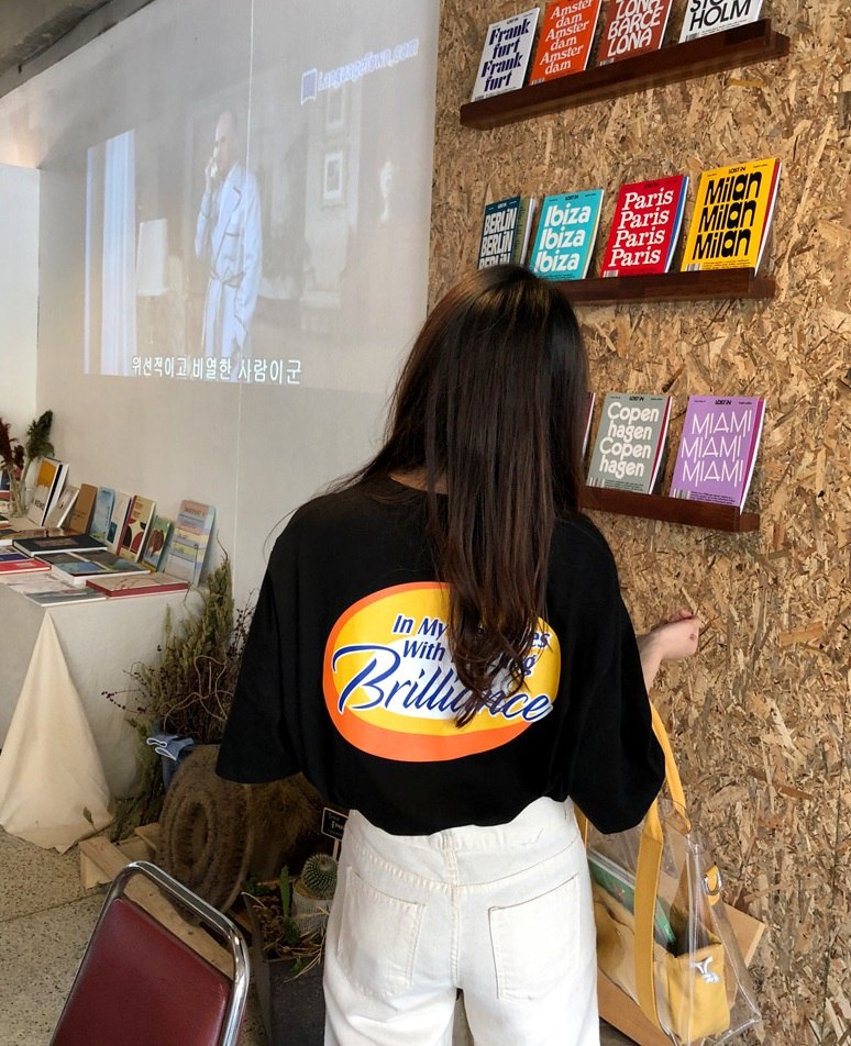 大家應該都知道最近在台灣開了不少韓國網拍品牌吧?這好消息實在是造福我們女生不少啊~尤其是來台灣的幾間網拍都算滿平價,就算是學生或是小資女都可以輕易入手,單品品質也都很不錯,每個月不買幾件實在是對不起自己啊XDD