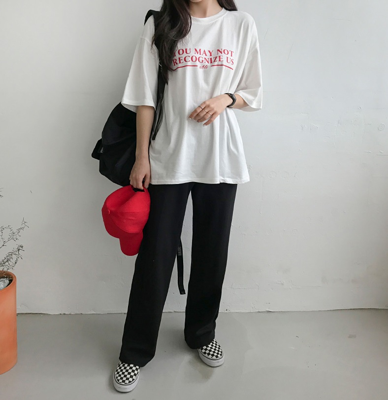 09:00-12:00運動:
如果這段時間已經開始工作或是上課,可別忘記一定要讓身體動一動,像是多走樓梯、做個伸展,也可以幫助身體消耗一些熱量。除此之外,這段時間一定要多攝取水分,減肥的時候水分的幫助很重要,最好喝足2000C.C左右會比較好喔!
