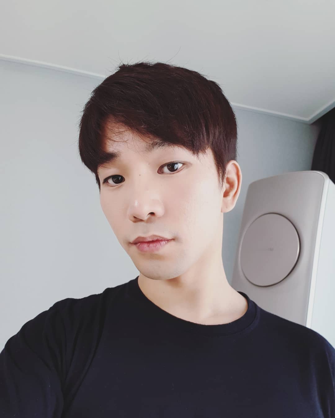 曾是歌手RAIN親手培育的男團MBLAQ,剛出道的聲勢驚人更壓過許多現在非常有人氣的男團,只是沒想到隨著公司的經營不善加上空白期過長、歌曲不為大眾所知,導致漸漸被大眾遺忘...