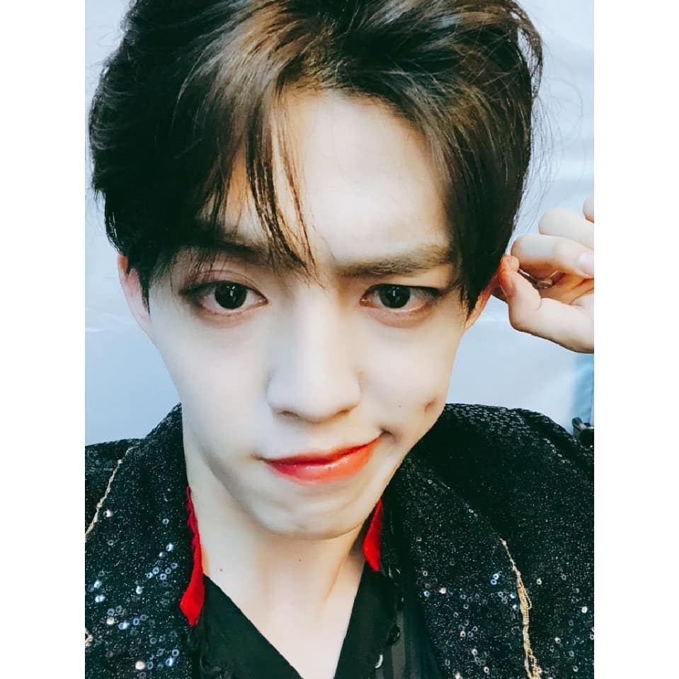 # SEVENTEEN - S.coups
小編第一眼看到S.coups時,竟忍不住想哼一段:「小酒窩 長睫毛 迷人的無可救藥」,這首歌完全就是再說S.coups ,也有粉絲這樣認為嗎XDDD