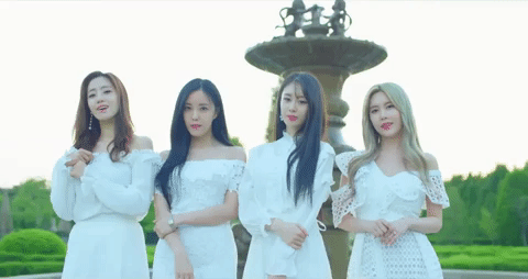 成員於1月17日向韓國專利局提交申請書,拒絕MBK娛樂註冊「T-ara」的商標權,而在6月終於傳出好消息,因為韓國專利廳拒絕MBK娛樂於2017年12月28日向韓國專利廳提出「T-ara」的商標權申請,並正式發表通知書,才讓這起事件告一段落,不過T-ARA和MBK娛樂的關係就變得非常緊張...