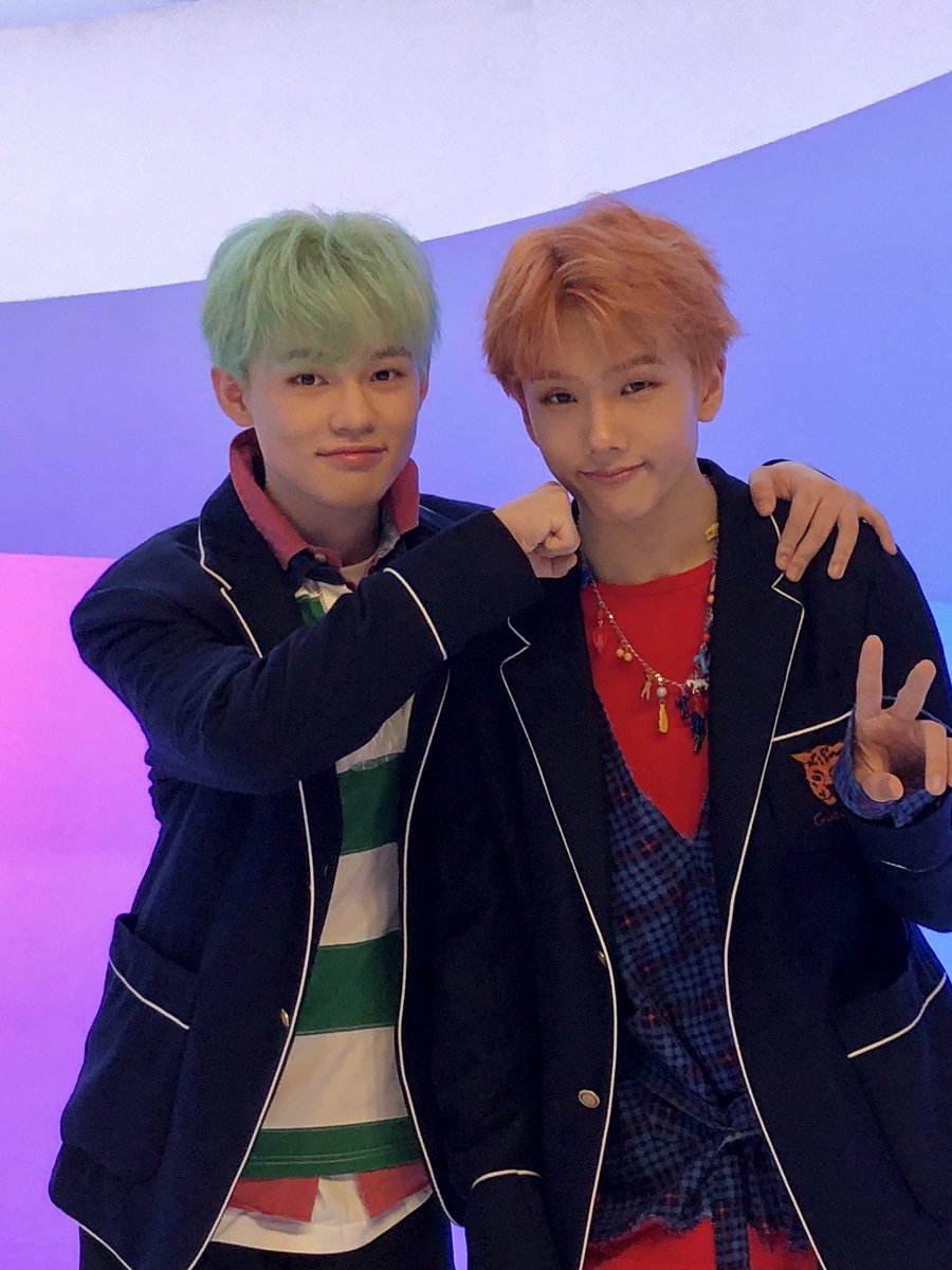 除了交朋友,志晟也想要增強自己的舞蹈實力! NCT DREAM的成員們還開玩笑地說「在節目中需要一位能壓制你的人XD」還補槍說志晟現在肩膀的位置太高了,默默嗆他對自己太有自信ㅋㅋㅋ