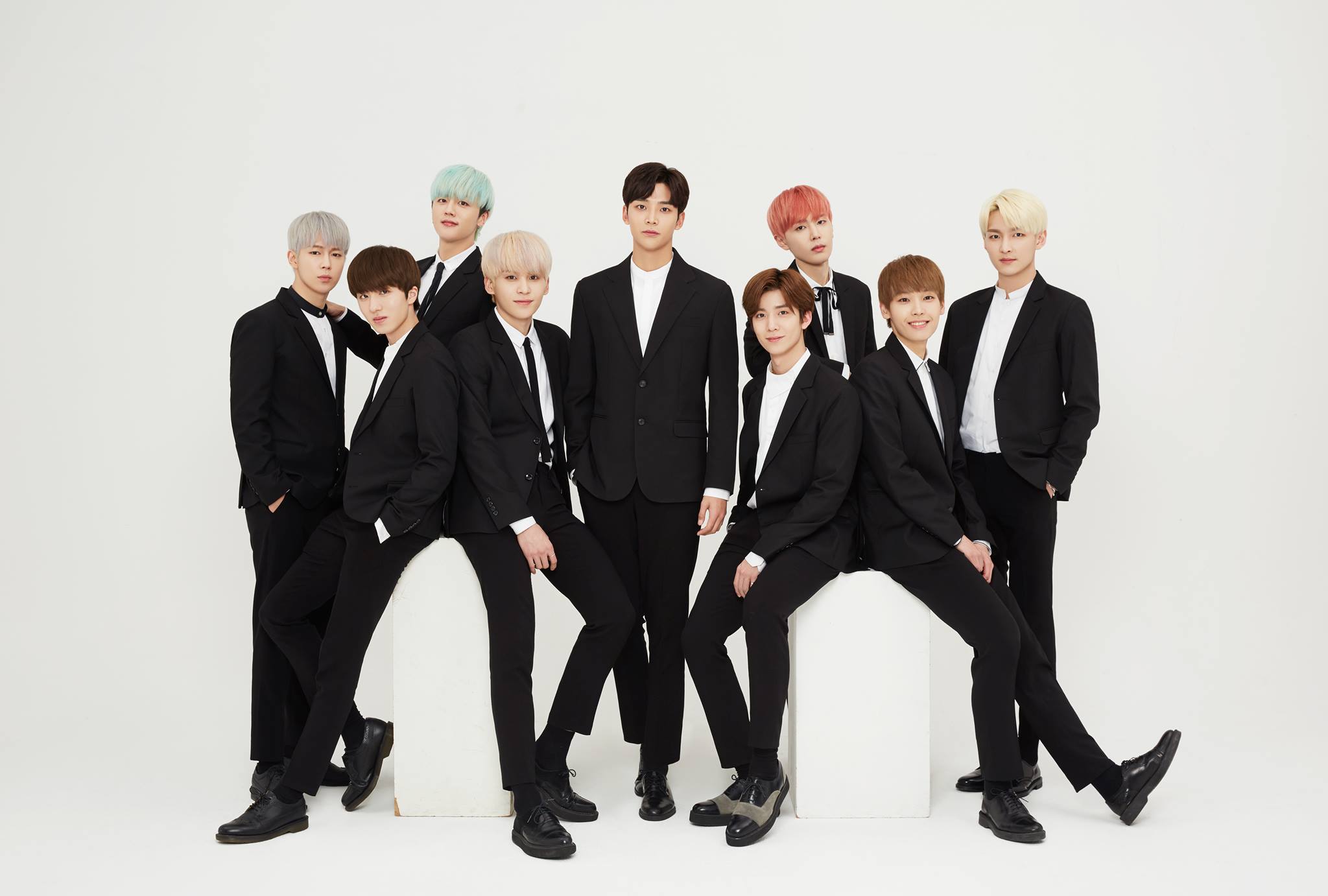 新世代男團SF9 遵守去年和粉絲們的諾言,將在 9月22日(六) 18:00在Legacy Max舉行見面會。此次見面會不僅有簽名海報更有合照、拍立得的福利唷!
喜歡 SF9 的 Fantasy們千萬別錯過啦!