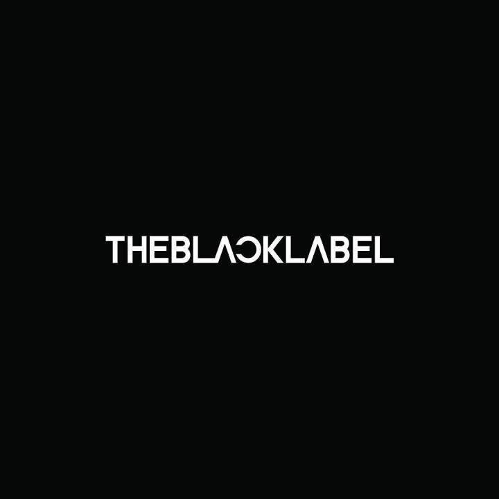 The Black LABEL還稱讚Somi是一位兼具才能和很有潛力的藝人。相關人員也透露為了能讓Somi趕快出道,比起女生組合,目前以Solo歌手方式進行的可能性最高。