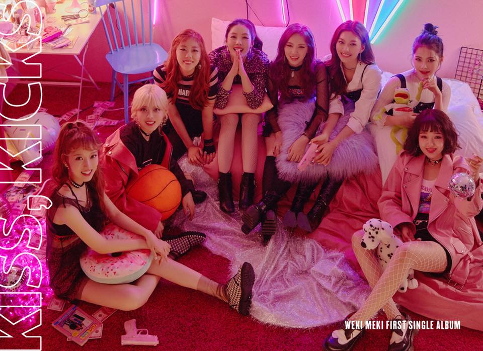 將於10月11日發行首張單曲專輯《KISS, KICKS》的 Weki Meki, 在目前公開的概念照中可以感受到甜美中又帶點帥氣!究竟在這張專輯中又會展現什麼樣的魅力就讓我們一起期待吧!