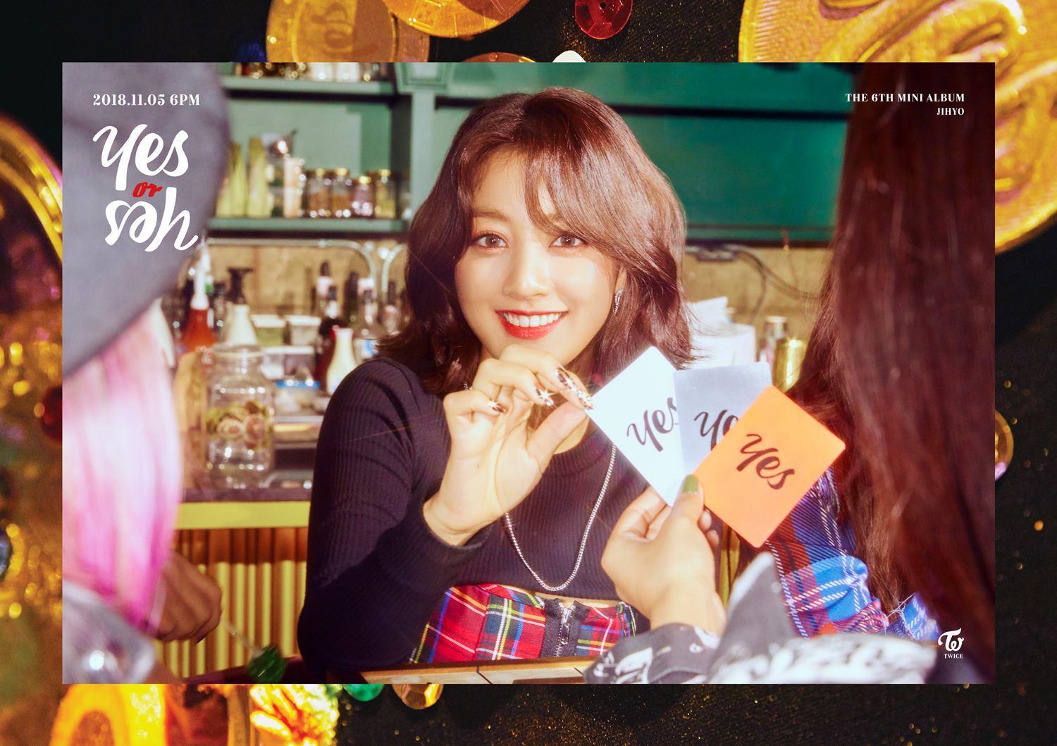 #TWICE - 志效
若以前被問TWICE的門面是誰?絕對毫不猶豫的回答:子瑜!但是現在再問一次,回答時可能就要猶豫了......因為9位成員都是門面阿ㅋㅋㅋ尤其是隊長志效在出道後每次的回歸都「美貌再升級」,根本就看不到當初在《Sixteen》中的樣子啦!