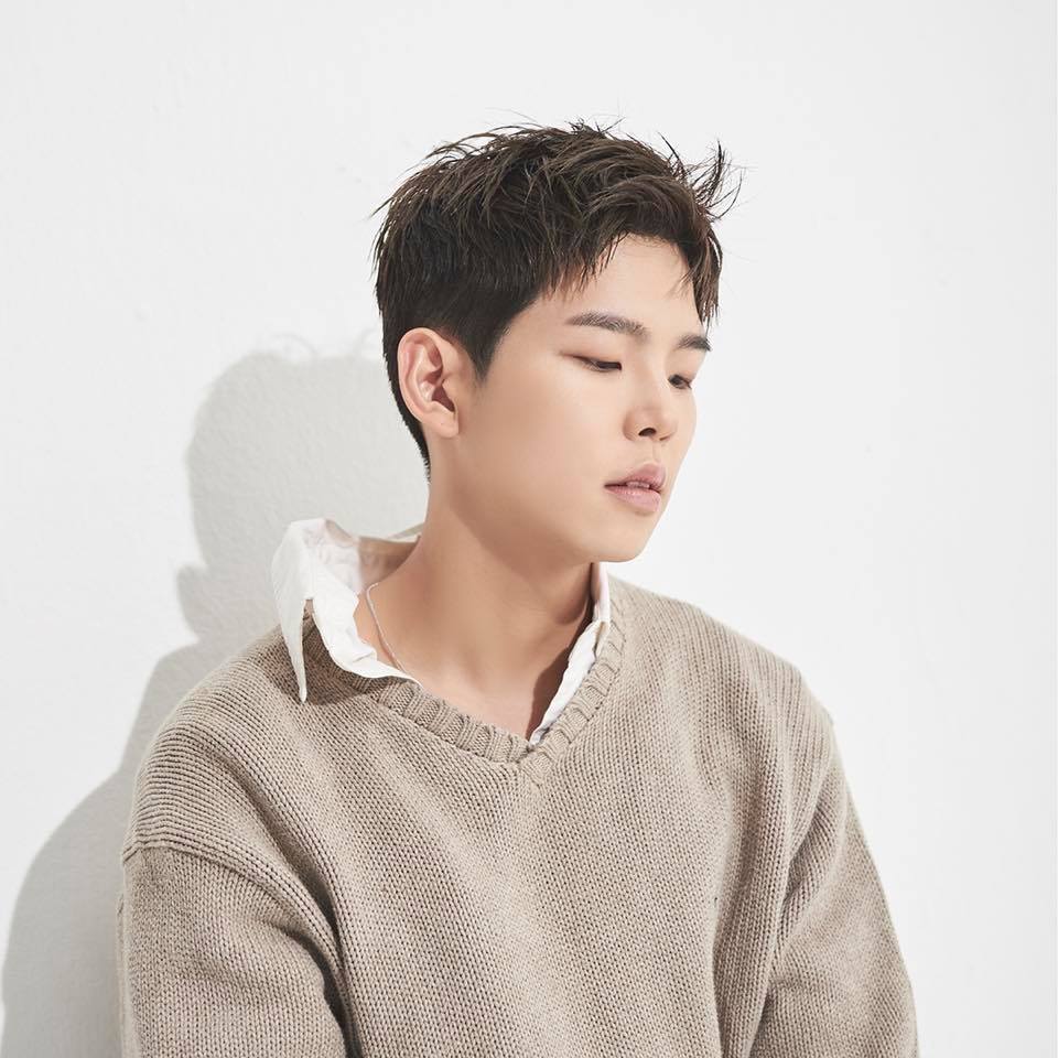 在10月29日發行了新單曲的Paul Kim,新曲《Me After You》和IZ*ONE的專輯同天發行,並沒有因此失去關注,在韓國八大音源榜皆佔據冠軍的好成績。