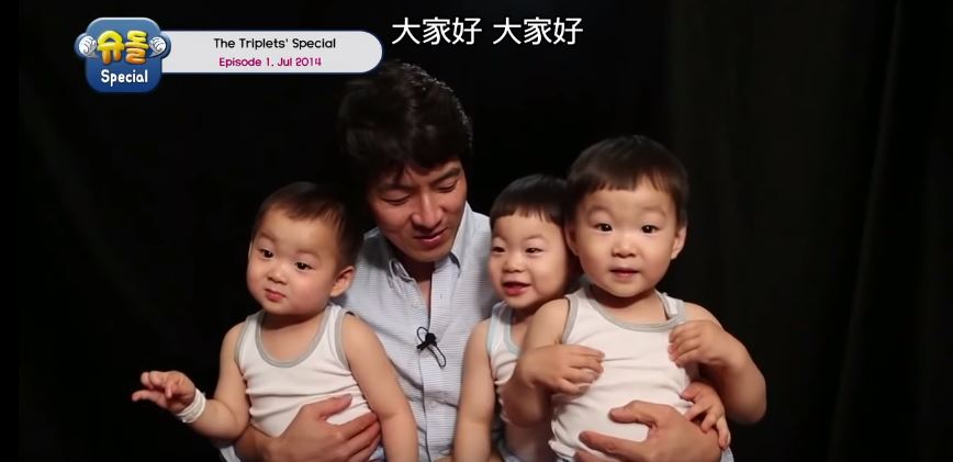大家還記得超可愛的三胞胎–大韓民國萬歲嗎?從節目下車後,大家都超想他們的,還好爸爸宋一國時常在IG上放上三胞胎的最新照片,讓姨母們解解饞~~