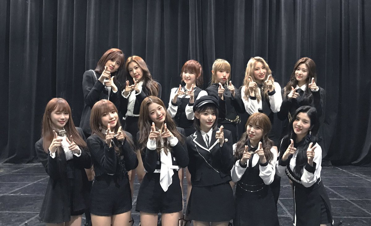 兩團現在都還在打歌時期,IZ*ONE在8日的音樂節目《M COUNTDOWN》上獲得他們出道的首次一位,僅僅出道10天就獲得一位,完全可以感受到她們的人氣啊!