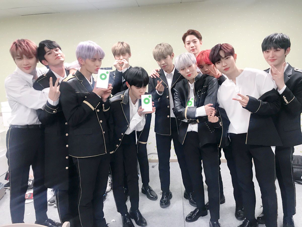 日前更是在韓國主要頒獎典禮之一的《Melon Music Awards》獲得最後四大獎項其中的「Best Records獎」,這個獎項有如美國葛萊美獎的獎項