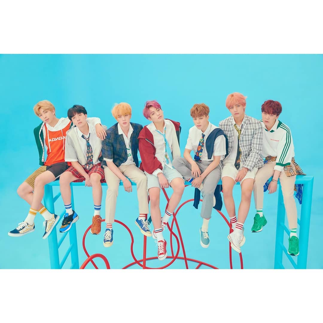 防彈的影響力持續刷新紀錄,在美國Billboard 200排行榜以專輯《Love Yourself:Answer》連續15周上榜,本周再度連霸74次搶下社群藝人第一名,只能說防彈的影響真的太厲害了!