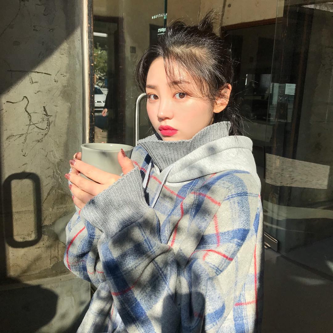 不論是上班還是上課的女孩們都有這樣的一個困擾,常常久坐又不運動造成下半身水腫。腿和腳又腫又脹,夏天不敢穿短裙短褲,到了秋冬穿褲子也覺得腿不夠纖細。遮也沒用的時候,就是我們要自立自強解決問題的時候啦~