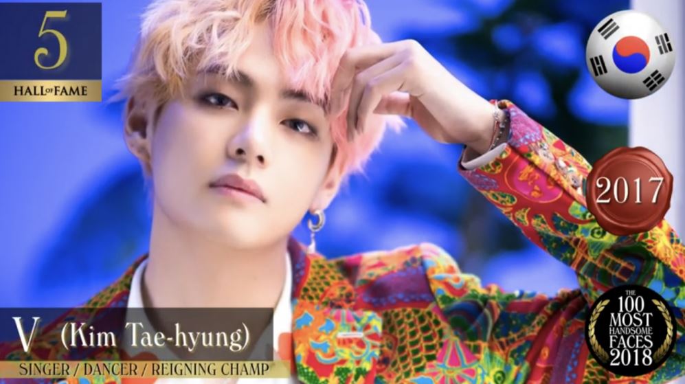 主持人也沒放過上一屆的冠軍BTS V,批評道:「這個人是女生吧!妝也畫得太濃了,但是他居然被選為(長的最帥的男生)第5名,或許人們的眼光不好。」
