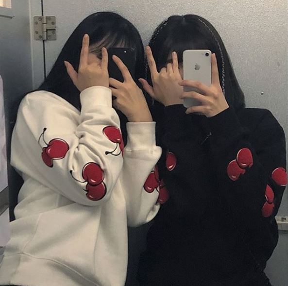 ESFJ:大象-E:外向、S:感覺、F:情感、J:判斷 |
來人!幫我頒慷慨大度獎給象寶寶們!象類的人非常關心身邊的人,甚至常常把好的留給別人,尤其是家人和朋友,看他們快樂就是妳最大的快樂(人怎麼那麼好啦QQ)最最可靠的後盾非妳莫屬,但還是要提醒妳多保護自己,畢竟每個人都是獨立的個體,有各自的心思,太過信任對方或太把重心往外放,到頭來最容易受傷的就是妳啊~善良、慷慨都很好,多照顧自己一些會更好。