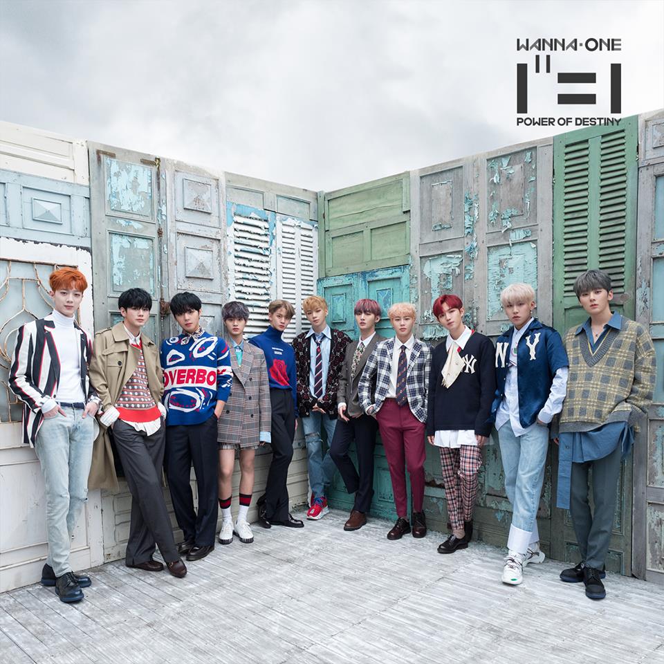 而韓網也預測今年從Wanna One成員中衍生的團體也會很多,但是否會像《PRODUCE 101》第一季女團I.O.I解散後的情況類似,目前都還是未知數。
粉絲們最期待的「2019新人」又是誰呢?歡迎留言跟大家分享喔!^^
