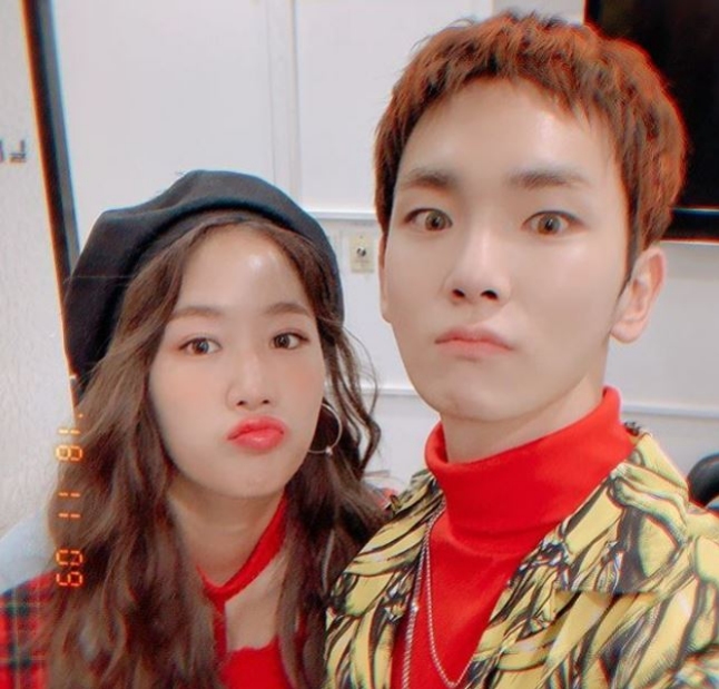 #KEY&SOYOU
KEY和希澈一樣人脈超廣,擁有許多紅粉知己的他,和SOYOU的好感情相信大家都很了解,不僅時常公開曬自拍,兩人還常常互相支持對方的回歸,KEY的SOLO活動也請至親SOYOU跨刀配唱