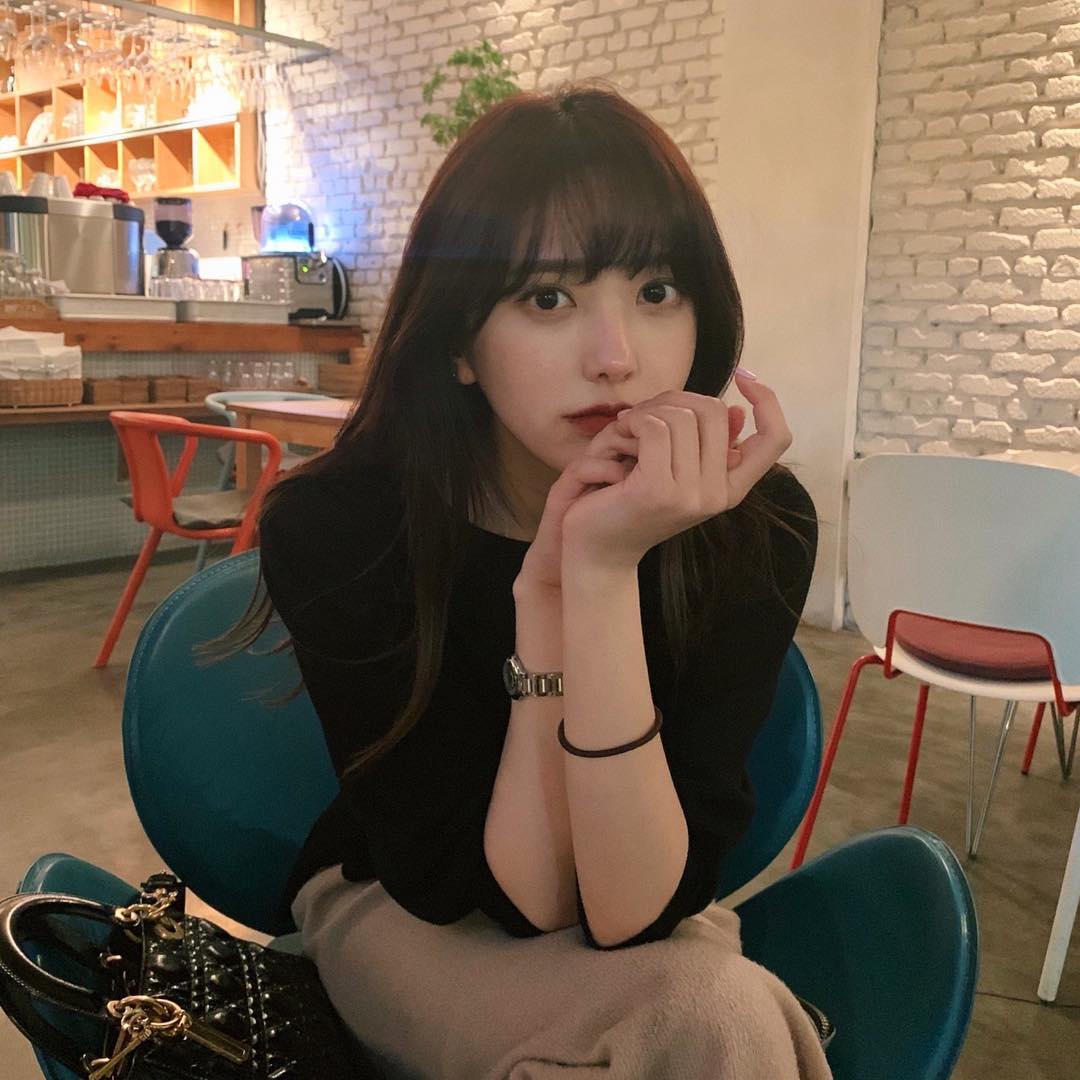 雖然演藝圈是道致富的窄門,不過其實演藝圈裡不少的偶像真的是為了「夢想」而工作,為什麼這麼說?因為其實他們即使不在這麼高壓的演藝圈環境下工作,還是可以過著優渥的生活