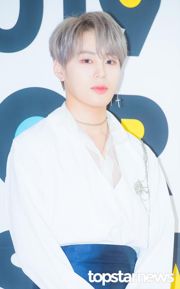 作為參考以下是TOP6~30。
河成雲、柾國、KAI、伯賢、CHEN、雪炫、穗珍、j-hope、Jin、白虎、旼炫、Minnie、朴志訓、JR、車銀優、大輝、泰民、泰容、Mark(NCT)、潤娥、Ren、朴佑鎭、希澈、SinB、RM。前30名中只有7位女偶像!競爭真的很激烈啊~