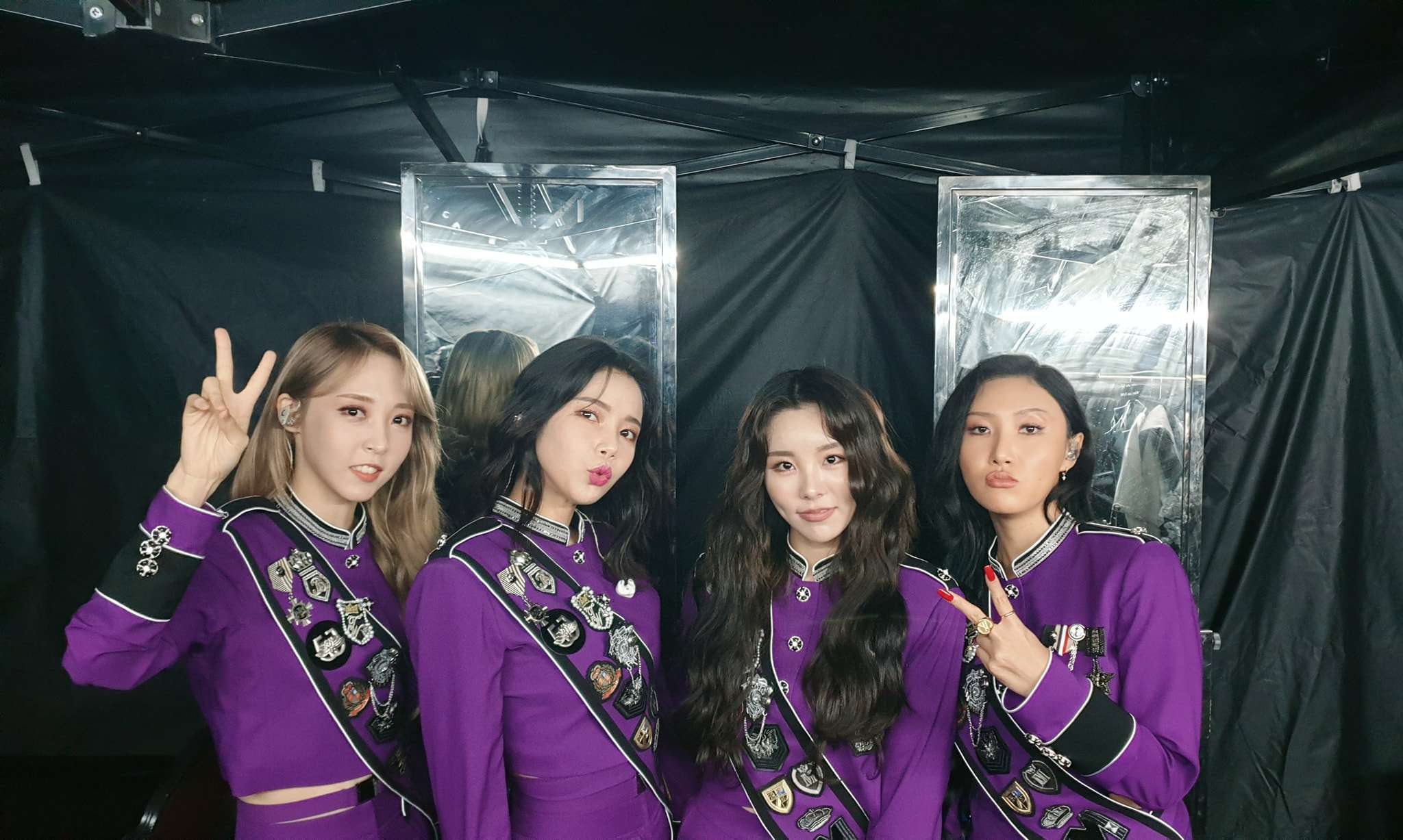 最近拿下女團回歸大戰節目《Queendom》冠軍的MAMAMOO,則是短身女團的代表之一,平均身高只有160.8cm的她們,在節目最後宣布第一名的時候,又不小心出現超萌的畫面XD
