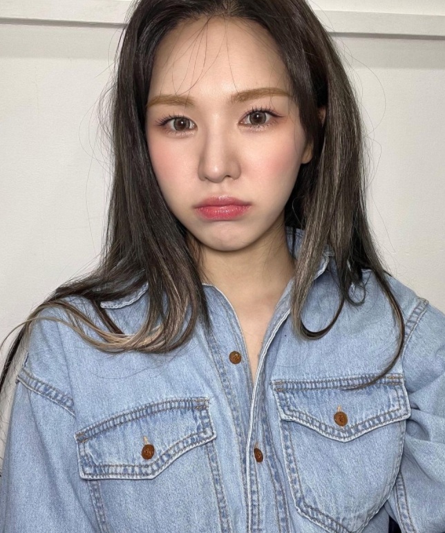 發文的一位網友說:「我是一名39歲的普通Wendy粉絲。到去年爲止,雖然知道Red Velvet這個團,但是卻不知道Wendy」。