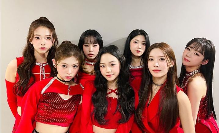 #3.對新歌的好奇心
朴寶恩以更加成熟的樣子出現在曲目列表公開影片中,粉絲們對CLASSY會以怎樣的風格出道表示期待。只有新人才能做的純白的美麗和Girl Crush的領袖風範的黑色,在1分30秒內以兩種截然相反的樣子吸引了人們的視線,因此實際出道曲會帶來怎樣的多彩感備受關注。