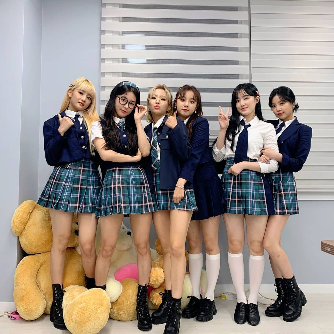 (G)I-DLE的主打歌《TOMBOY》在Melon、Genie、FLO、VIBE、Bugs五大韓國音源榜上達成實時榜1位及日榜1位,取得出道後首次Perfect All-Kill,成為2022年第二首PAK歌曲。