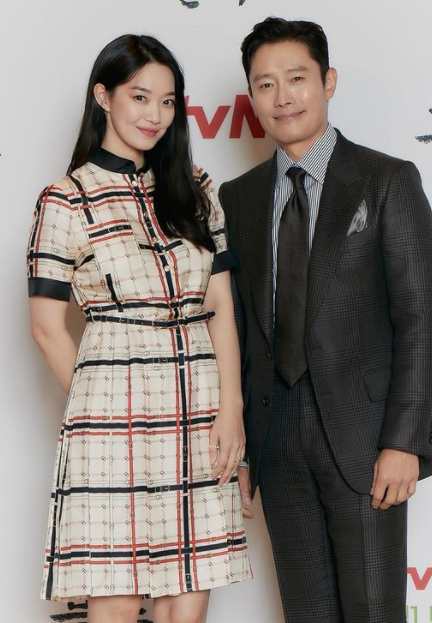 「真的很感謝也很開心有機會,當我知道我會和這麼多偉大的前輩一起工作時,我很緊張。但我也為這個項目感到興奮,難得有機會工作同時擁有這麼多偉大的明星。」