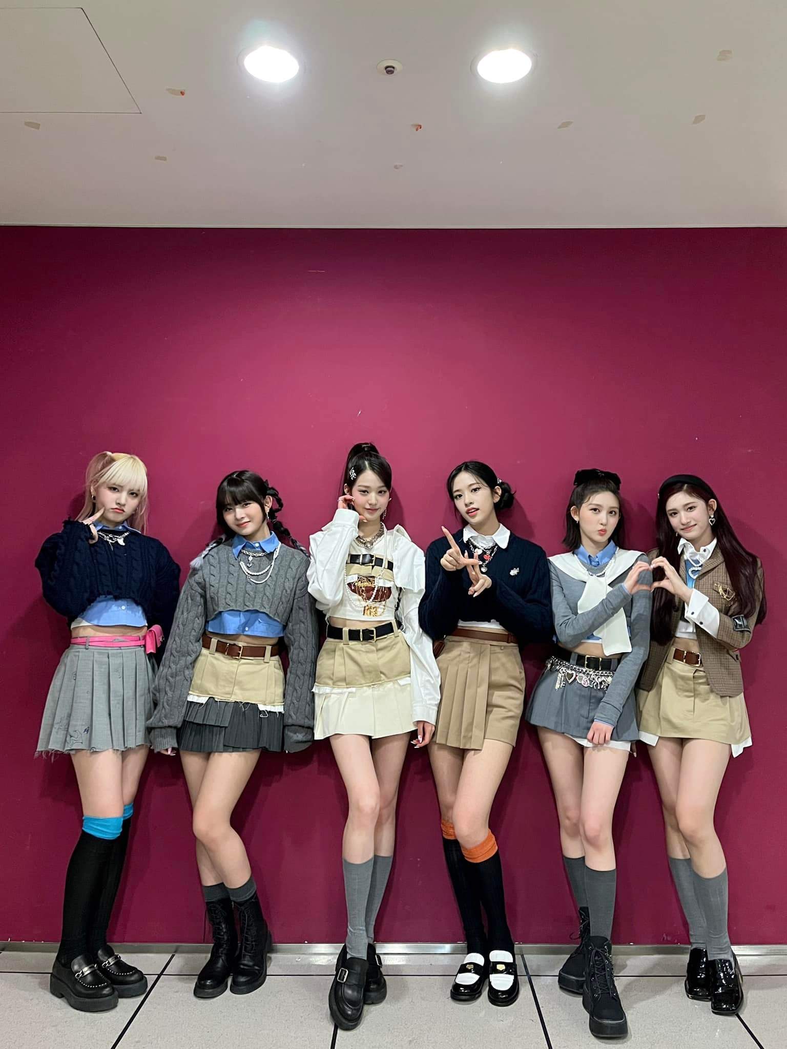網友評論說:「我也希望MONSTA X受到更好的待遇」、「Starship Entertainment也應該照顧MONSTA X,而不僅僅是IVE」、「他們的宿舍比MONSTA X的宿舍更好」、「我們要求更好地對待MONSTA X。」