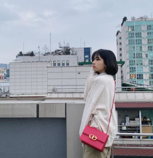 對此,部分網友表示:「本來那個領域的行情就是這種程度嗎? 確實太貴了」、「雖然價格貴,但也不至於捱罵」、「如果是這種價格的話,從名牌大學教授那裏得到好處應該會有好處」、「可以那麼貴嗎」等,反應熱烈。