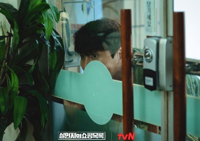 由《Missing:消失的女人》、《妙探事務所》的李彥禧導演與《Wanted》、《今天的偵探》的韓智完編劇合作打造,並由李光洙、金雪炫、陳熙瓊等人演出。