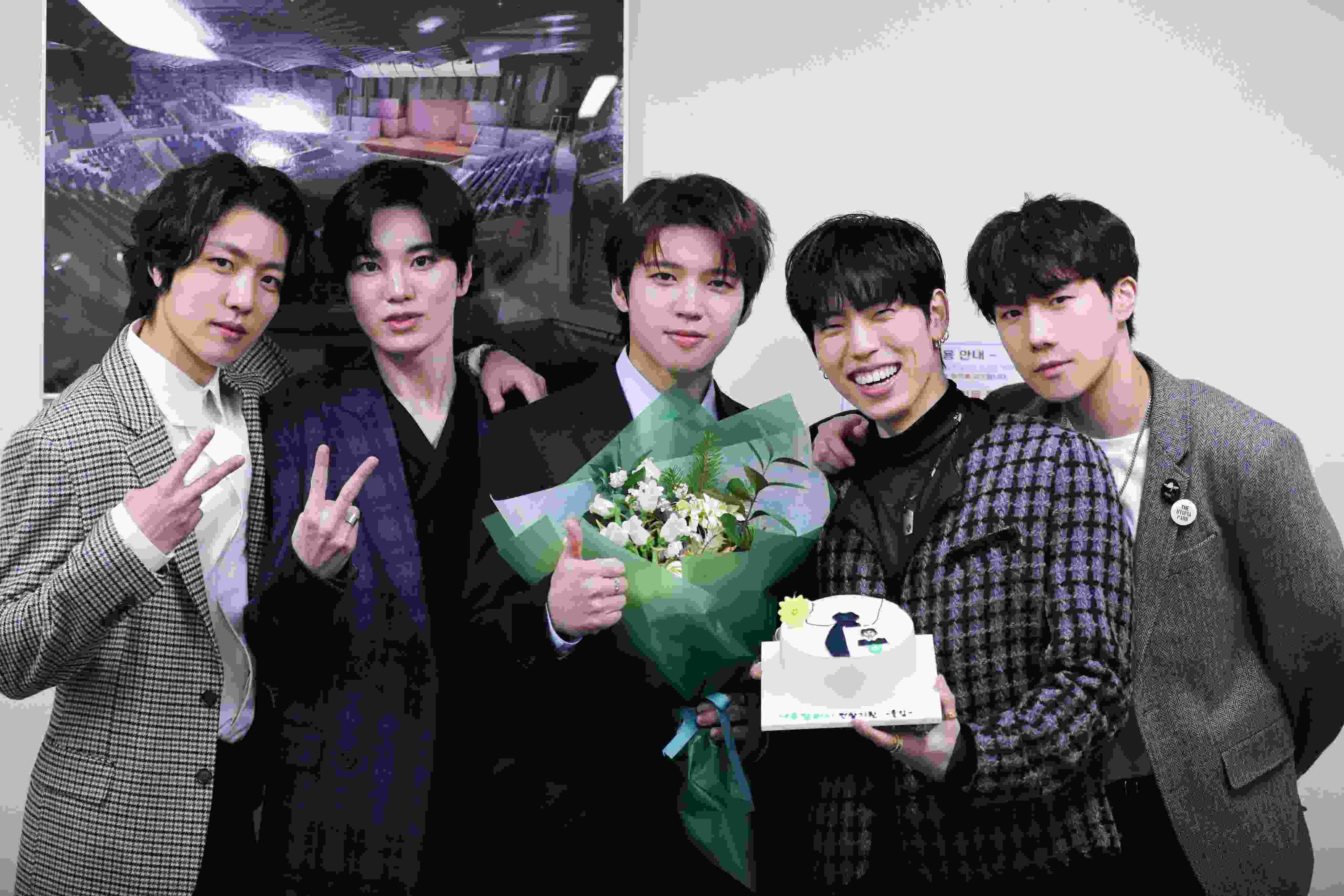 4月26日,INFINITE成員優賢出席了成種主持的《偶像·Blossom 2》,成種問優賢:「Namu公司的情況如何?Namu公司指的是Woollim Entertainment指定的一個工作室,負責管理優賢的個人活動。截至2022年,優賢是該組合中僅存的INFINITE成員。」