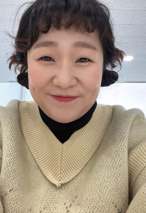 《PSY 9th》是韓語歌手PSY第8張錄音室專輯,在2022年4月29日由P NATION發行,也是PSY於2019年1月成立P Nation公司後再次回歸樂壇的音樂作品。