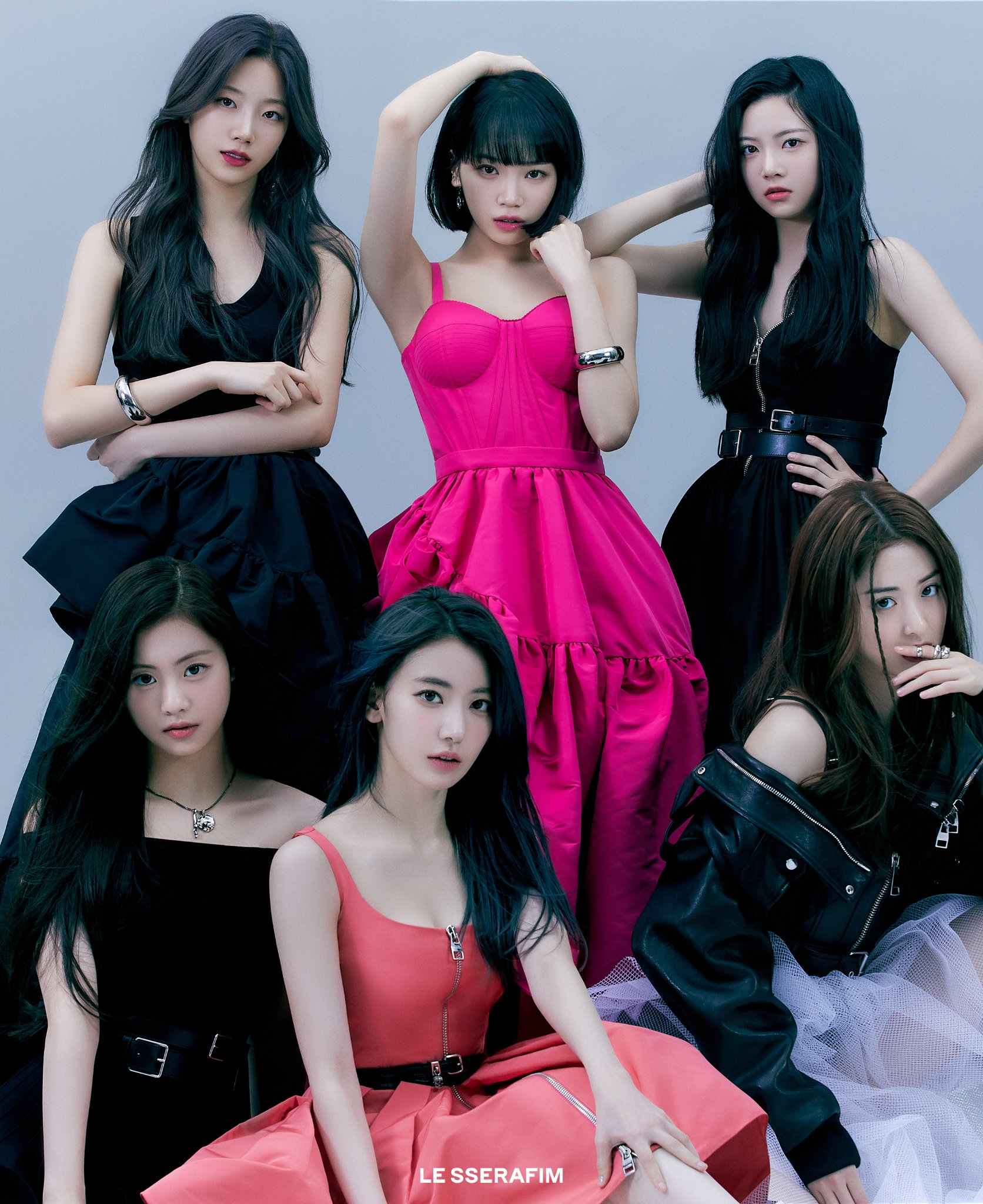LE SSERAFIM發行的首張迷你專輯《FEARLESS》,MV在YouTube公開24小時內觀看次數突破1610萬,專輯首日銷量達到176800張。