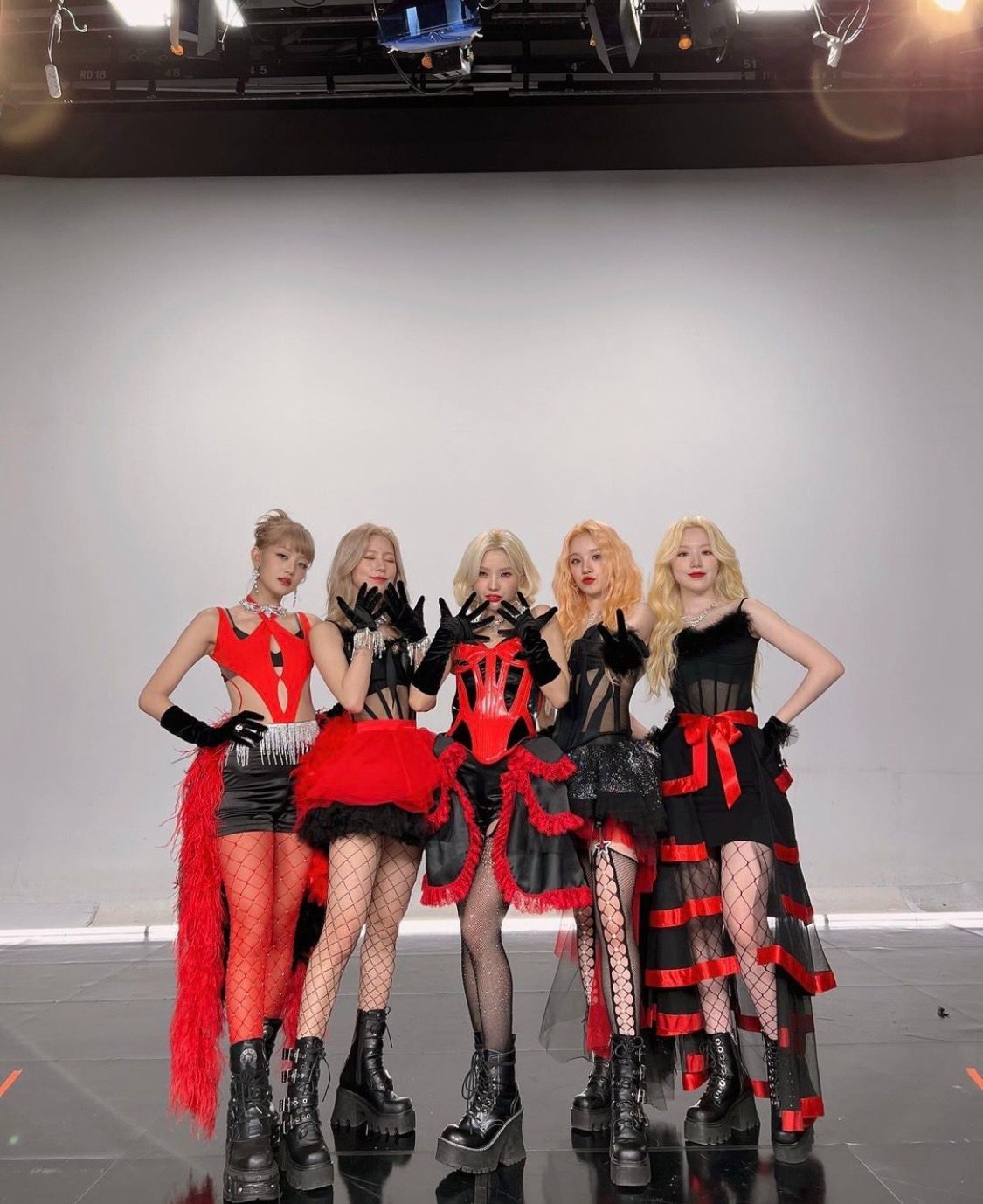 image source_instagram｜official_g_i_dle